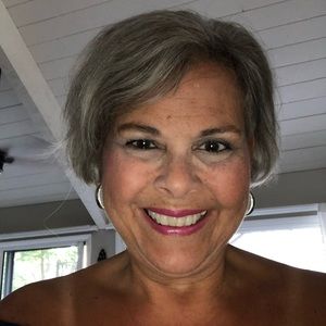 Meet your Posher, Brenda